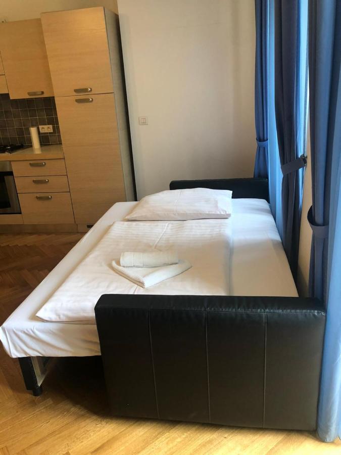 Residence La Familia Прага Екстер'єр фото