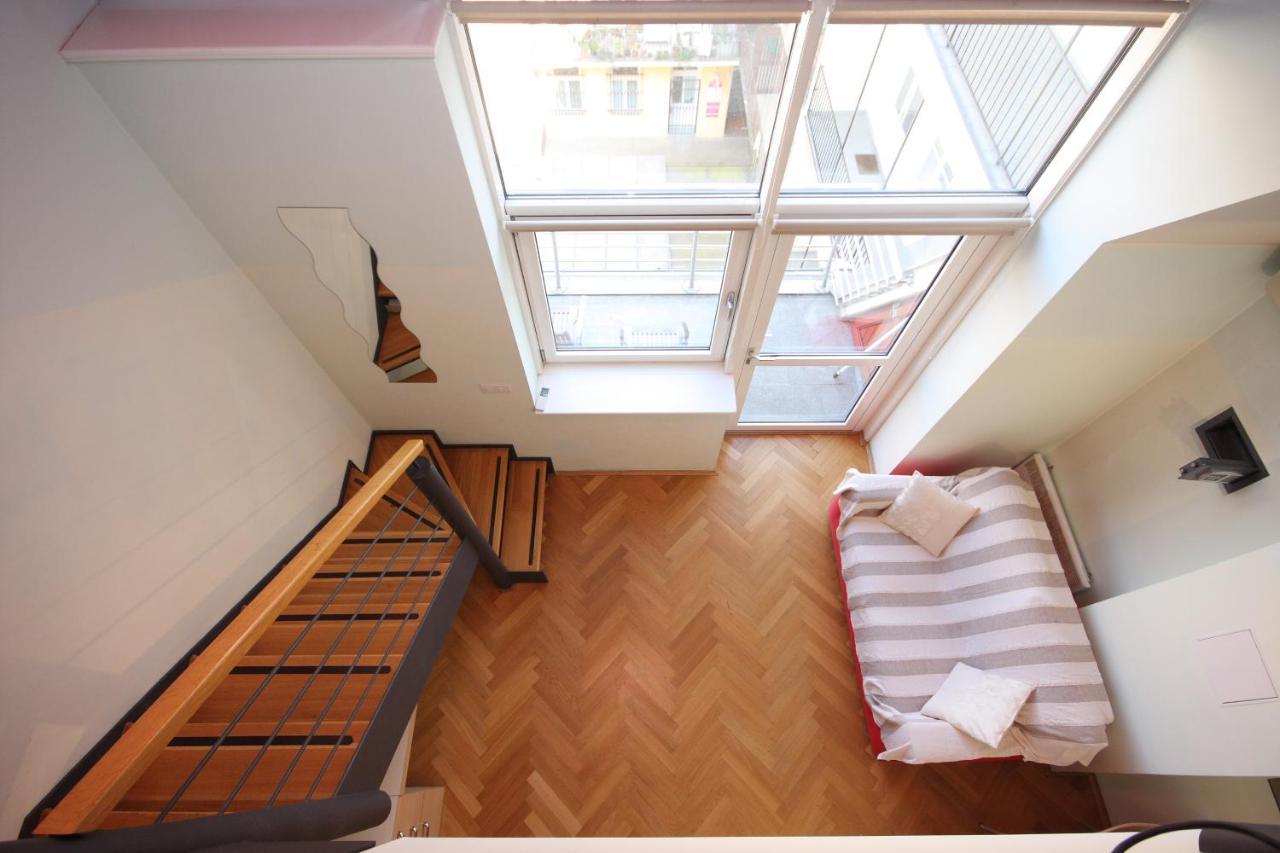 Residence La Familia Прага Екстер'єр фото