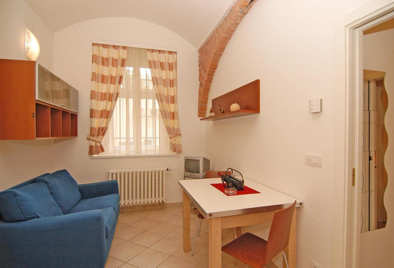 Residence La Familia Прага Екстер'єр фото